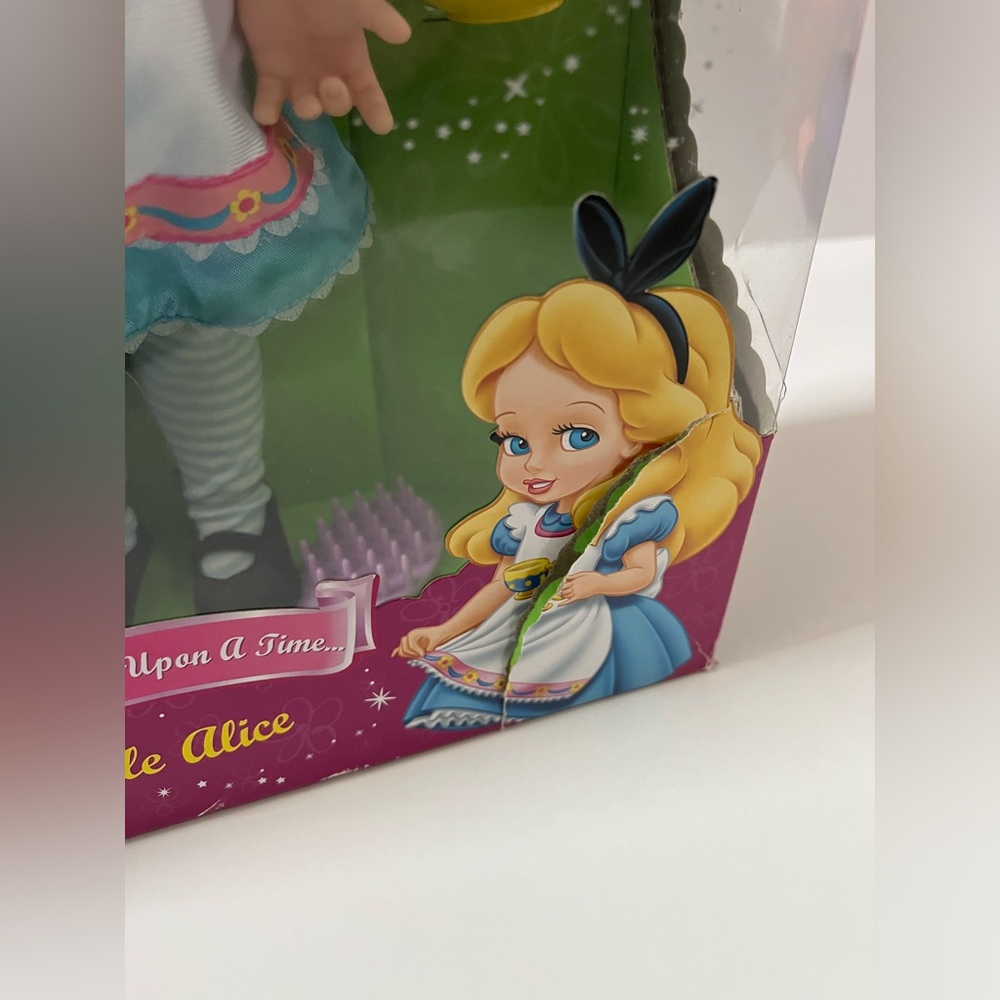 2006 Before Once Upon a Time - Little Alice doll - Picture 5 of 10